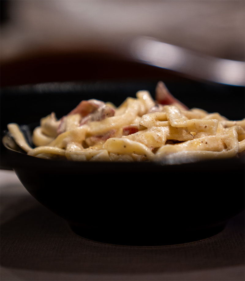  Scopri il Ristorante La Cascata Vendolo a Castione Andevenno. Delizia il tuo palato con carne, formaggi, birre artigianali e vini italiani. Assapora pizzoccheri, sciatt e bresaola. Un&rsquo;esperienza culinaria indimenticabile ti aspetta. Prenota ora! ristorante valtellinese, carne, vino, birra, amari e digestivi