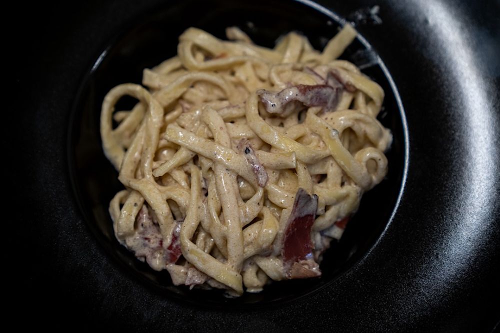 Esplora il nostro menù di cucina valtellinese autentica: piatti tradizionali come pizzoccheri, sciatt e bresaola, preparati con ingredienti freschi e di qualità. Vivi i sapori unici della Valtellina nel nostro ristorante. Carne Salada Piemontese, Vitello Tonnato, Erborinati, Pizzoccheri, Tzigeuner Esplora il nostro menù di cucina valtellinese autentica: piatti tradizionali come pizzoccheri, sciatt e bresaola, preparati con ingredienti freschi e di qualità. Vivi i sapori unici della Valtellina nel nostro ristorante. Carne Salada Piemontese, Vitello Tonnato, Erborinati, Pizzoccheri, Tzigeuner